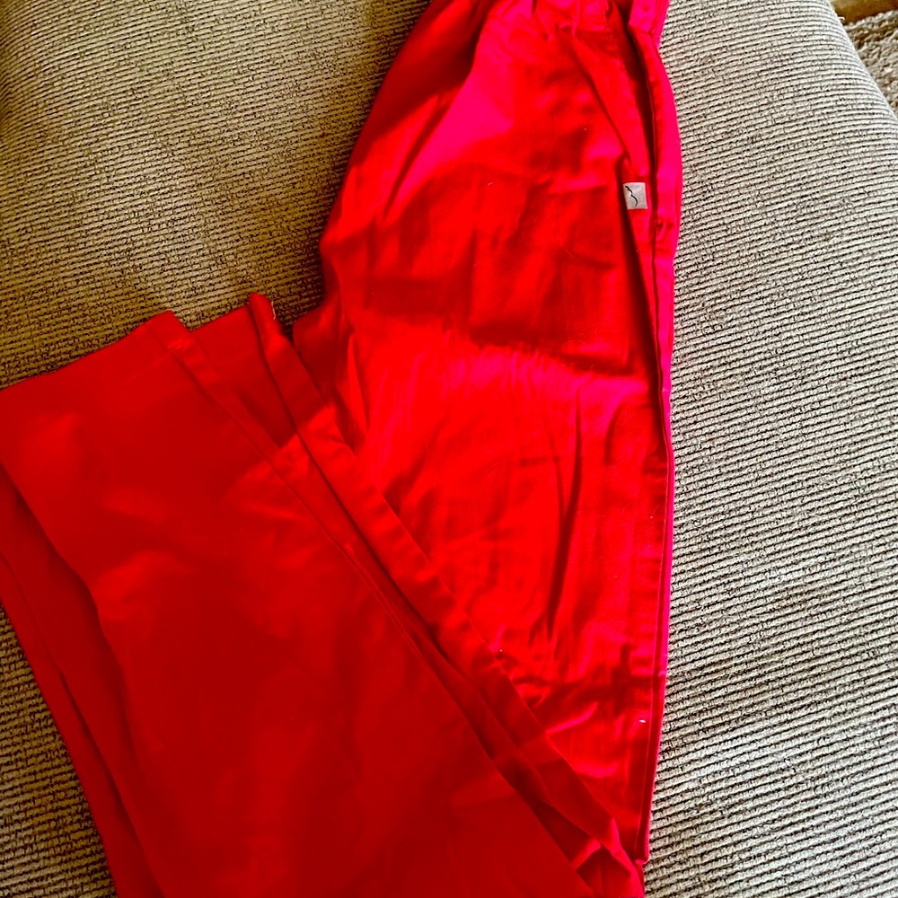 Scrub bottoms size S